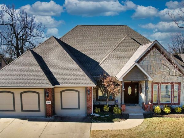 5205 S Bent Tree Drive, Rogers, AR 72758