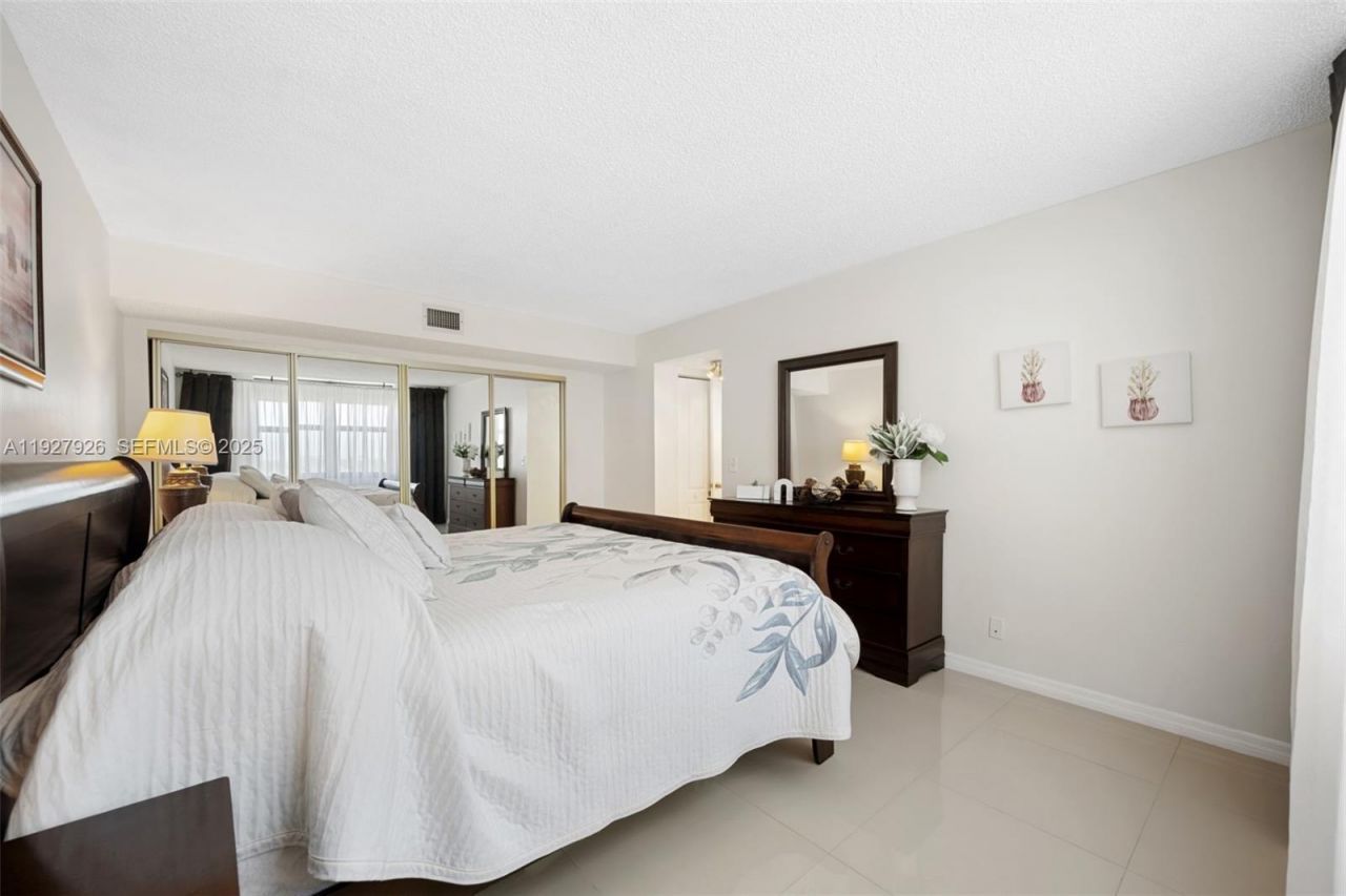 2401 S Ocean Dr, Unit 1007, Hollywood, FL 33019 Photo