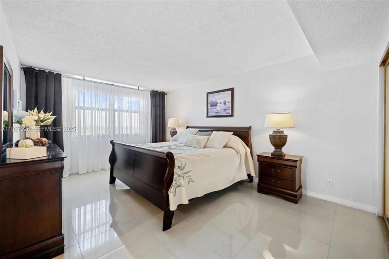 2401 S Ocean Dr, Unit 1007, Hollywood, FL 33019 Photo