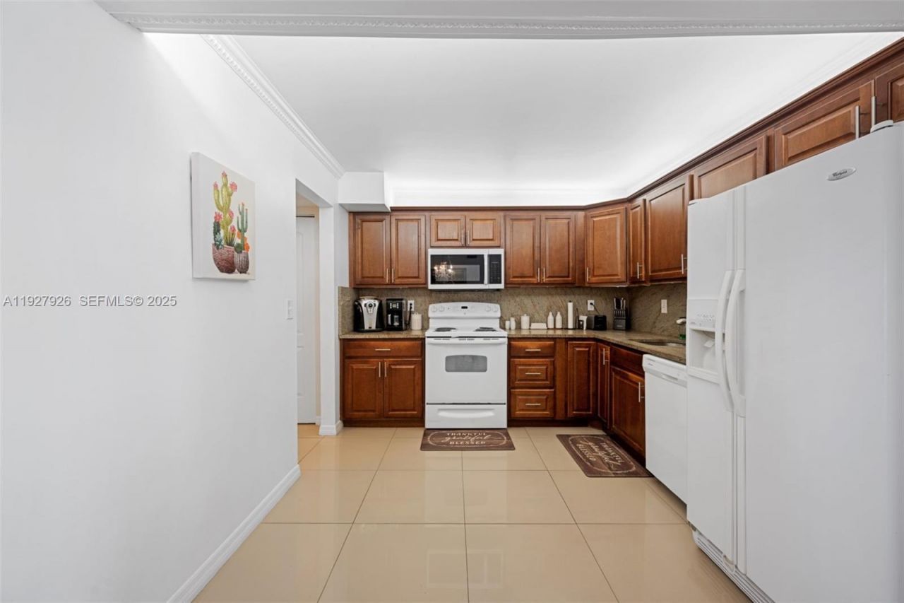 2401 S Ocean Dr, Unit 1007, Hollywood, FL 33019 Photo