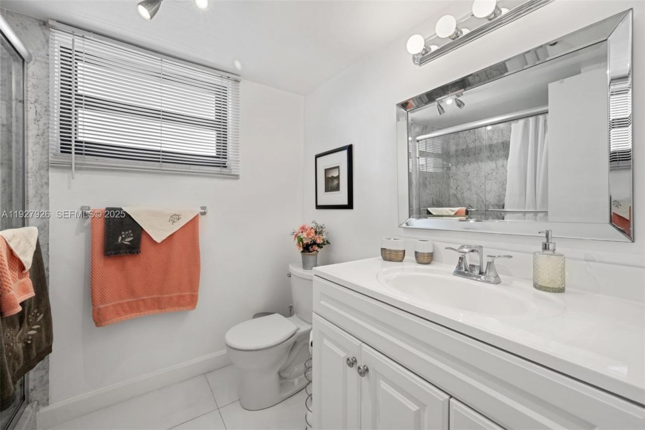 2401 S Ocean Dr, Unit 1007, Hollywood, FL 33019 Photo