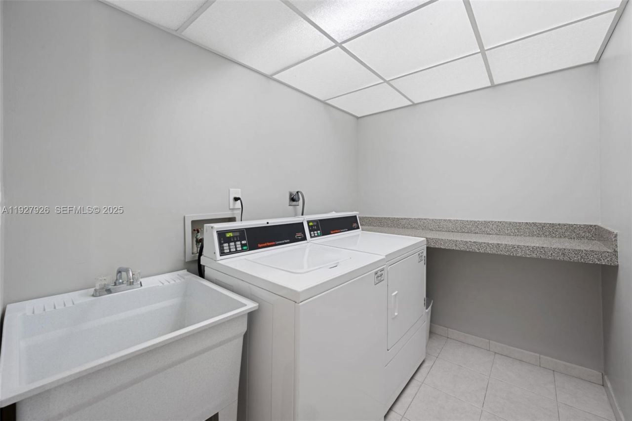 2401 S Ocean Dr, Unit 1007, Hollywood, FL 33019 Photo