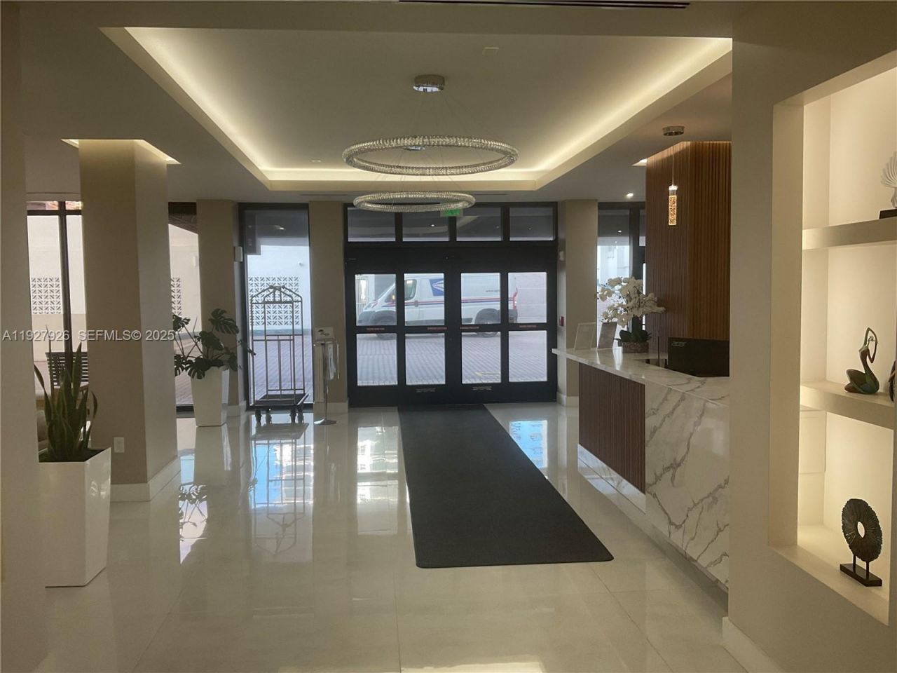 2401 S Ocean Dr, Unit 1007, Hollywood, FL 33019 Photo