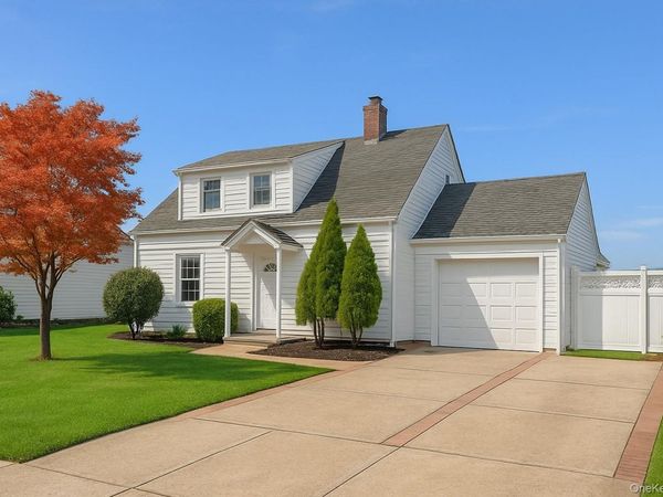 664 Bryant Street, Westbury, NY 11590