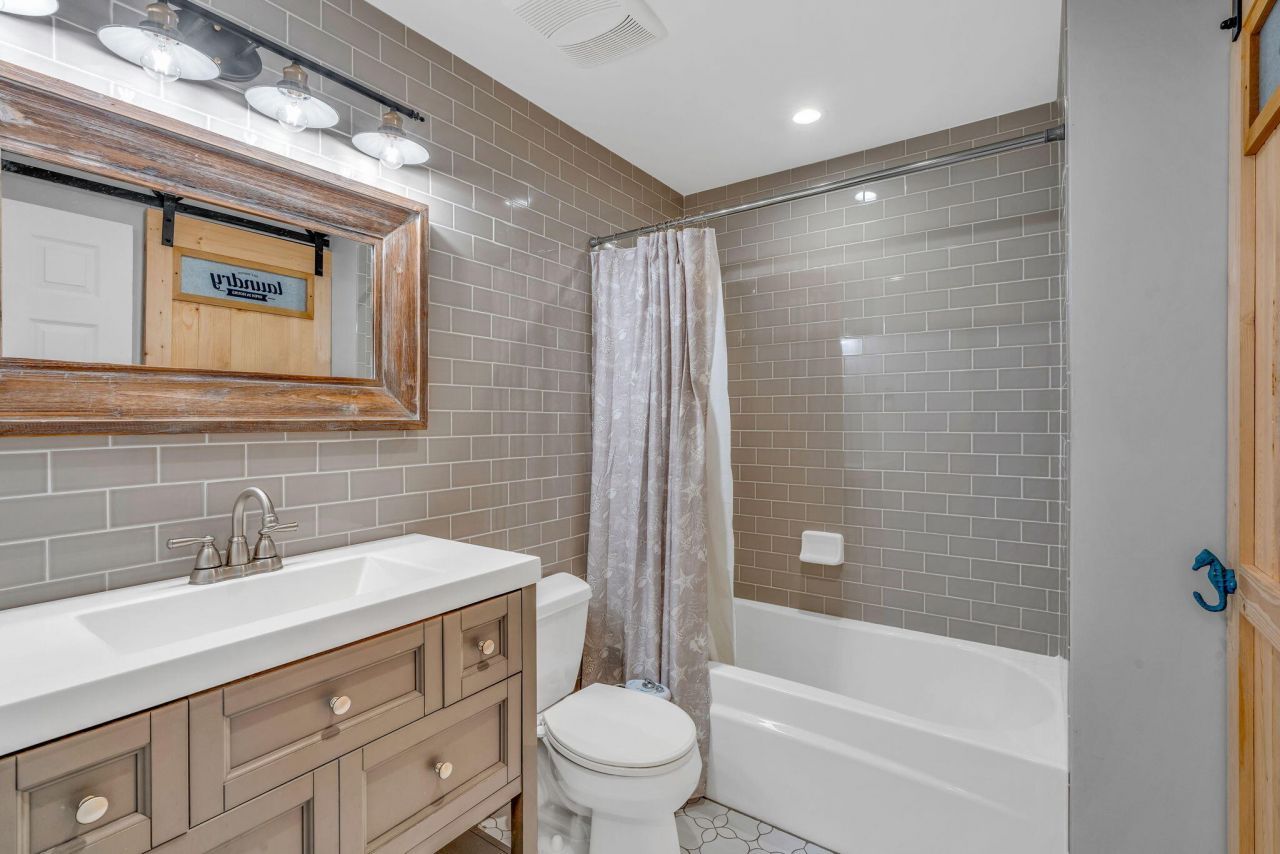 420 W Indies Drive, Ramrod, FL 33042 Photo