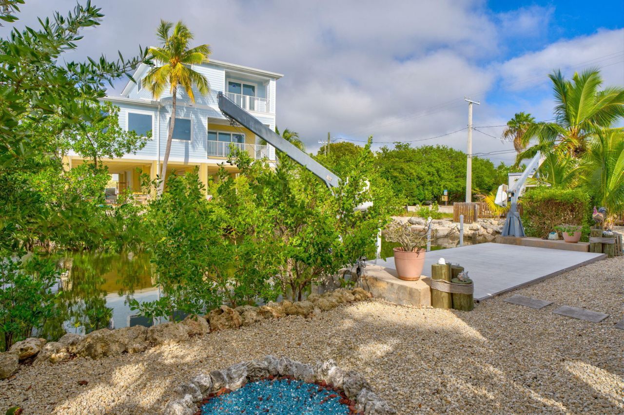 420 W Indies Drive, Ramrod, FL 33042 Photo