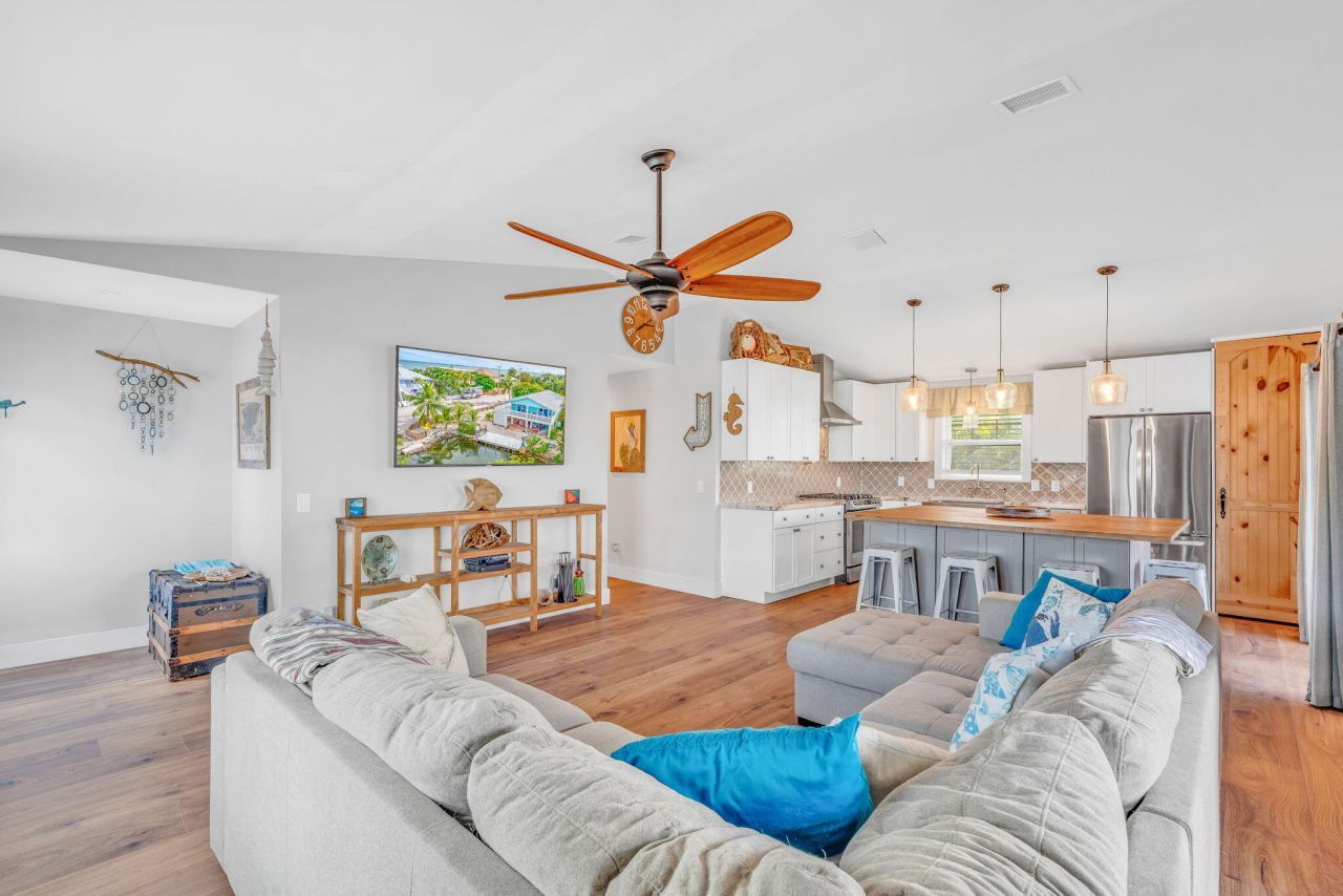 420 W Indies Drive, Ramrod, FL 33042 Photo