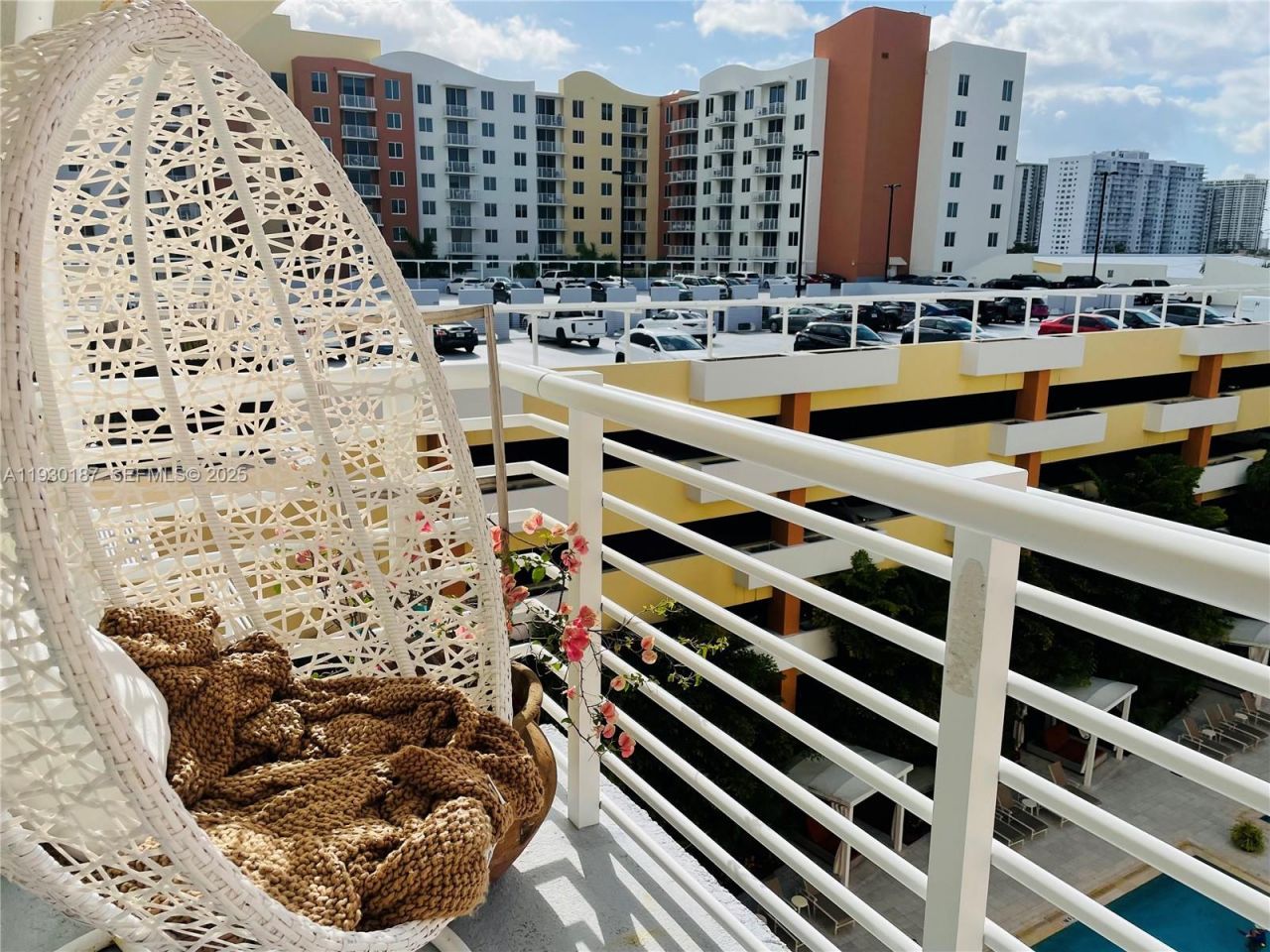 2775 NE 187 St, Unit 628, Aventura, FL 33180 Photo