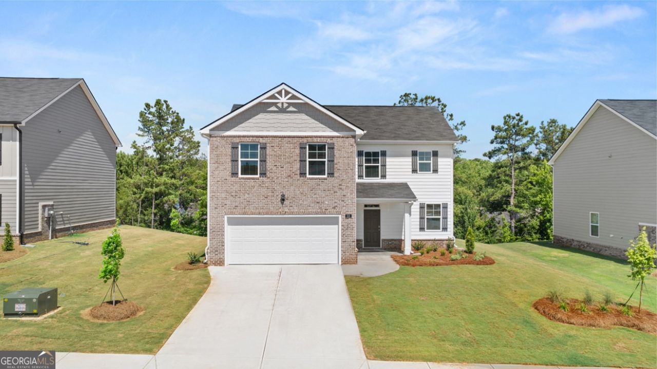77 White Spruce Way, Newnan, GA 30265 Main Photo