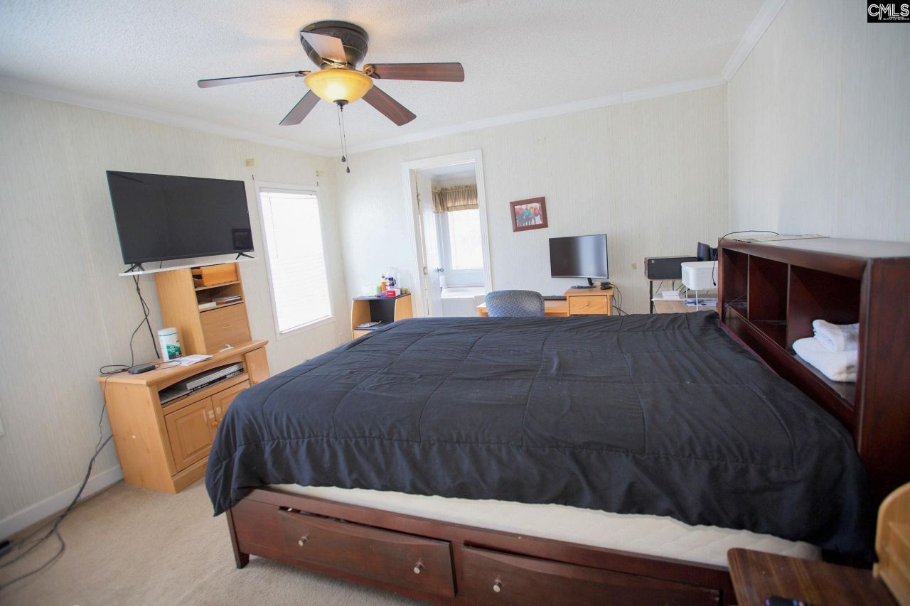 318 W Pond Court Photo 52