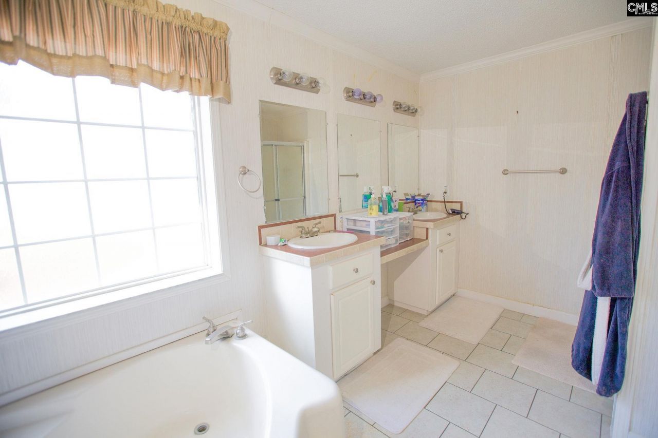 318 W Pond Court Photo 55