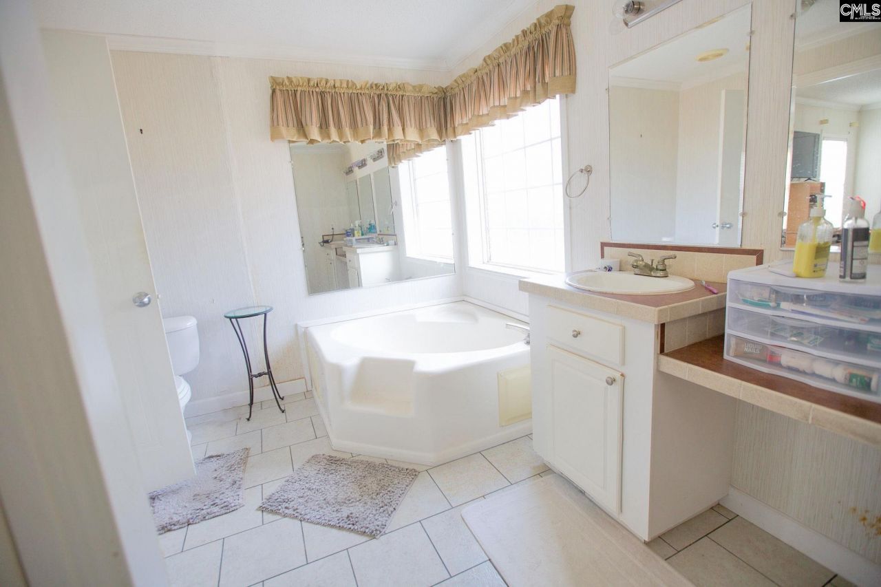 318 W Pond Court Photo 56