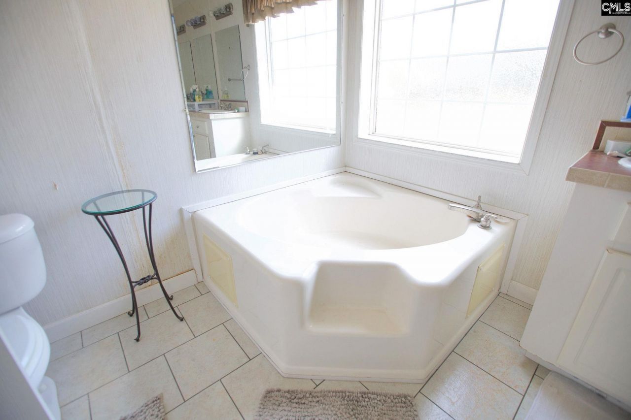 318 W Pond Court Photo 57