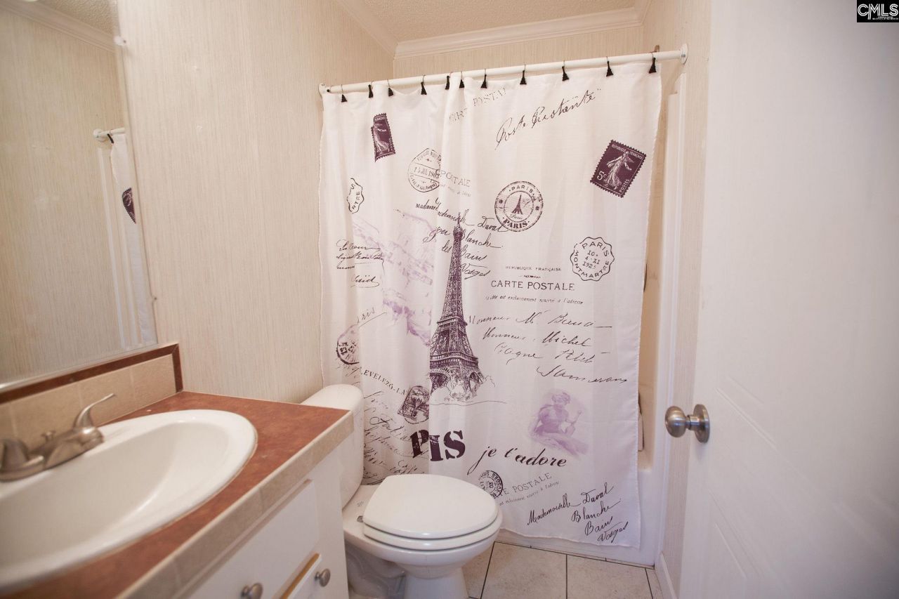 318 W Pond Court Photo 62