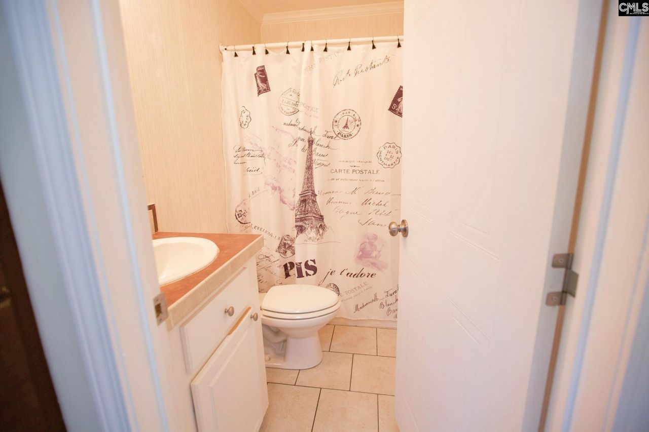 318 W Pond Court Photo 63