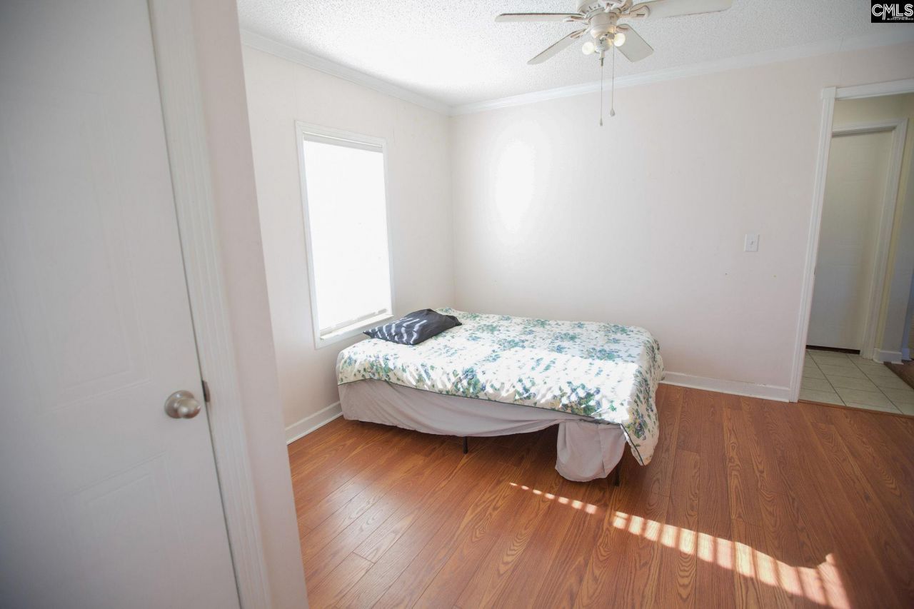 318 W Pond Court Photo 67