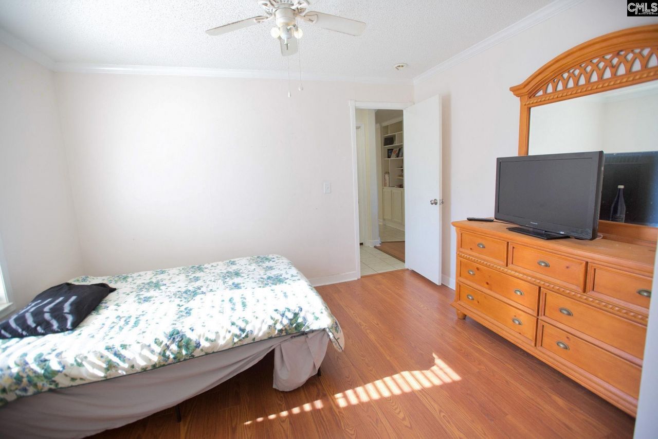 318 W Pond Court Photo 68