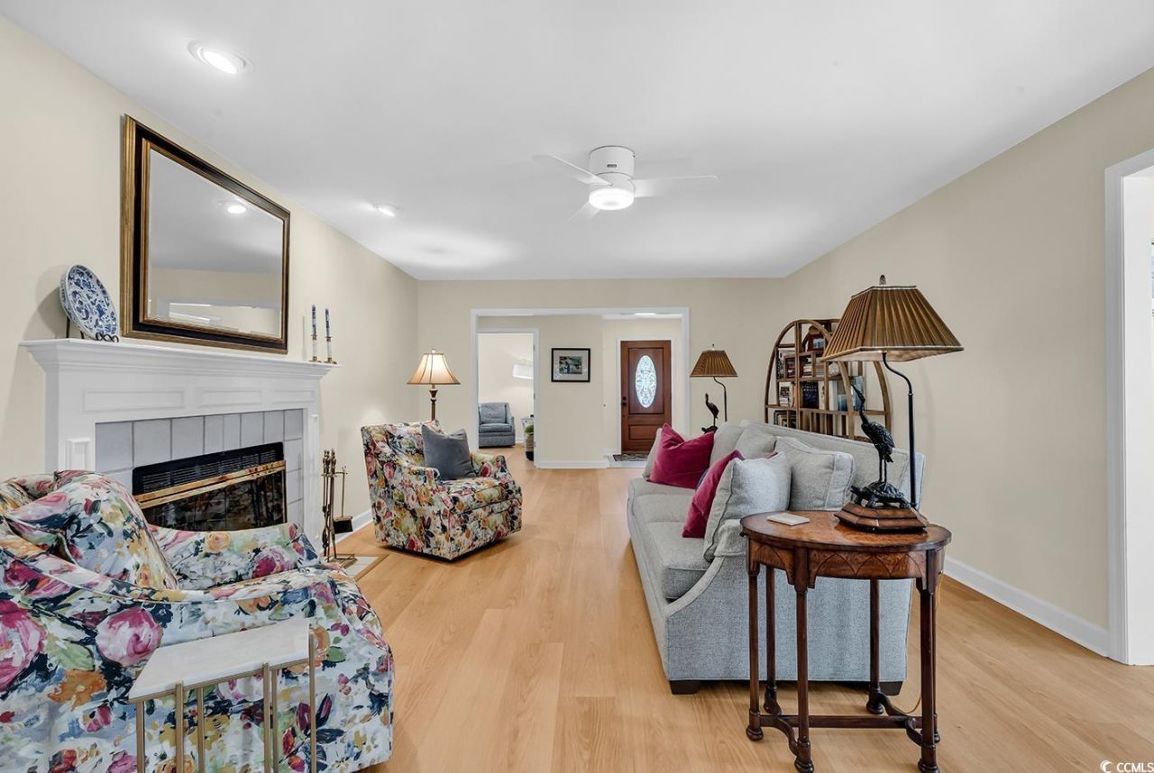 728 Crooked Oak Dr. Photo 3