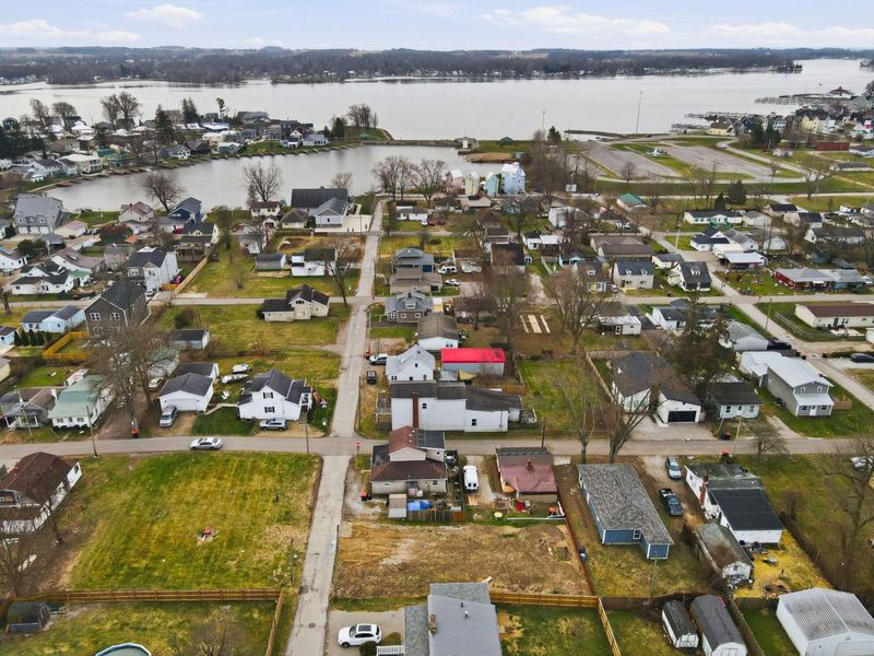 183 Park Street, Buckeye Lake, OH 43008 Photo 2