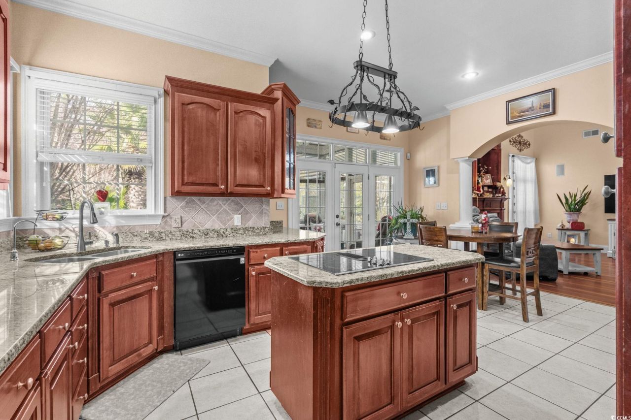 740 Oxbow Dr. Photo 13