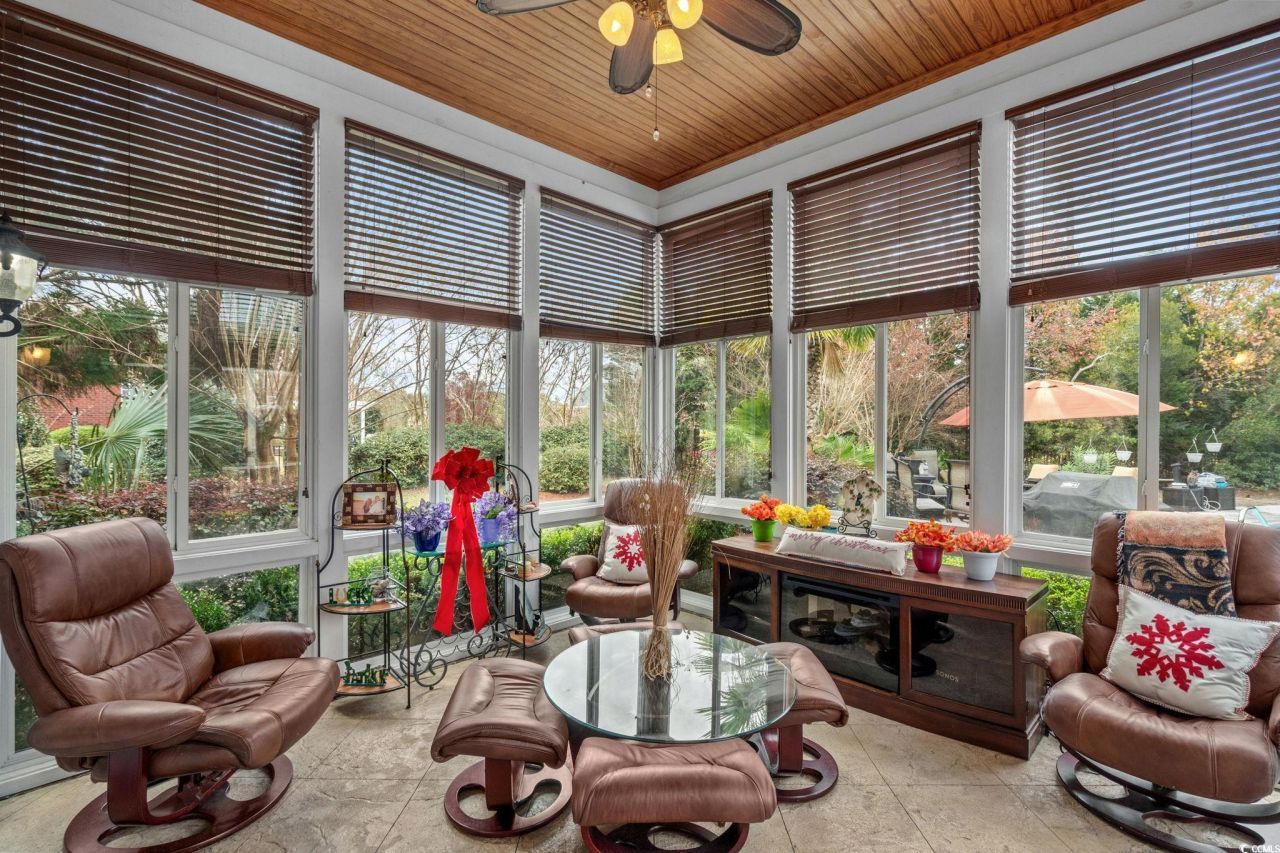 740 Oxbow Dr. Photo 23