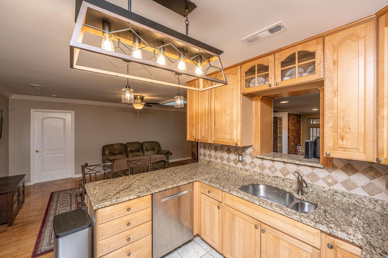 106 Blake Drive Photo 13