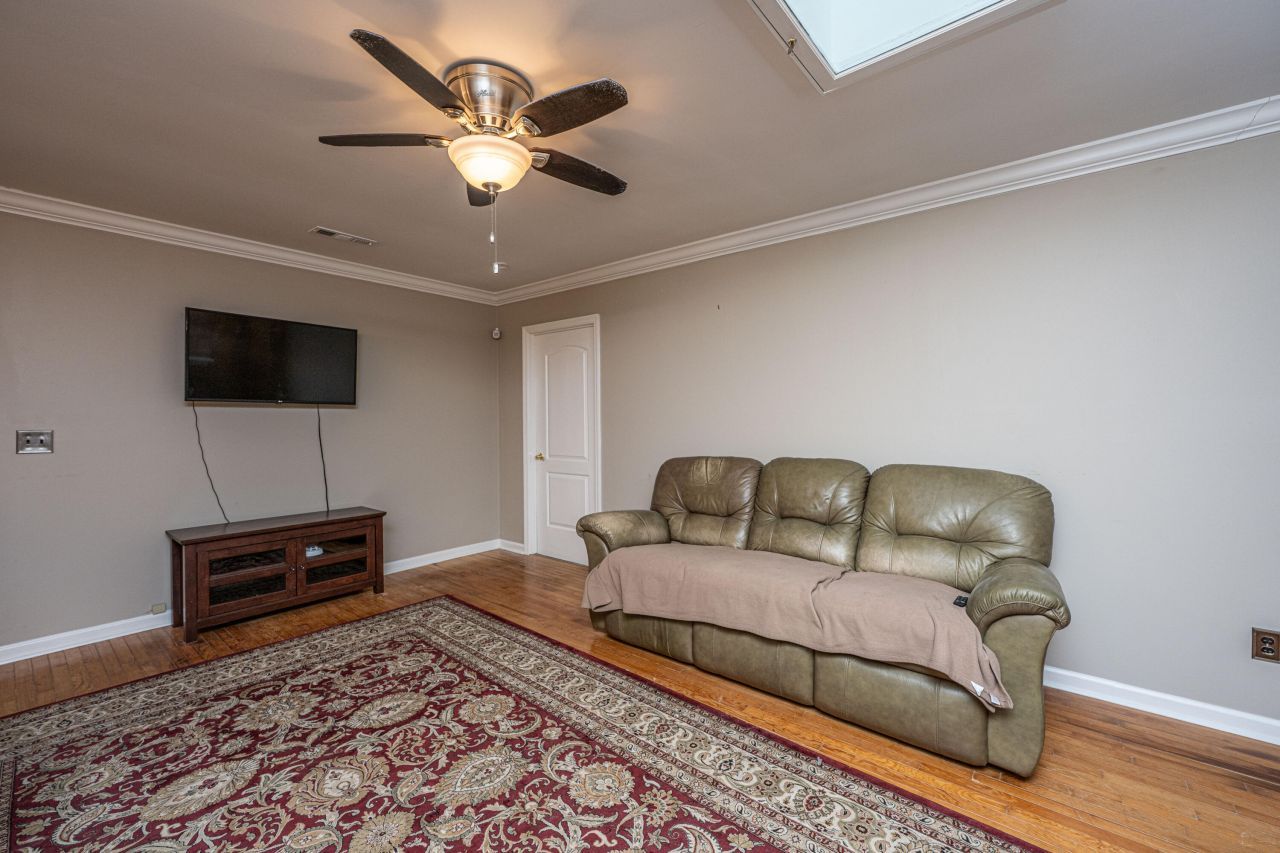 106 Blake Drive Photo 7