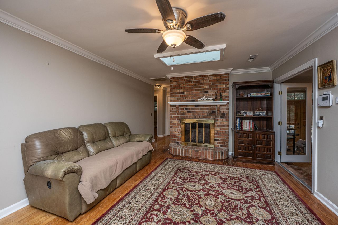 106 Blake Drive Photo 8