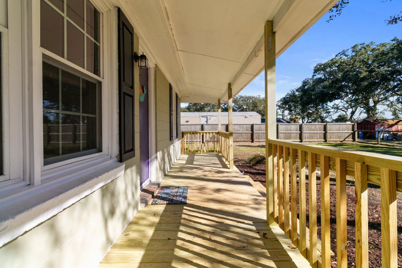 1816 Battery Island Drive Photo 10