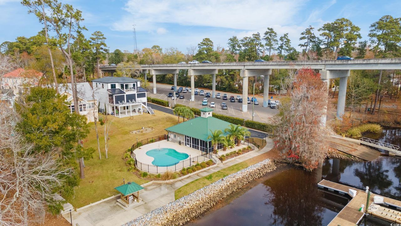 324 Crossing Ct.  Photo 12