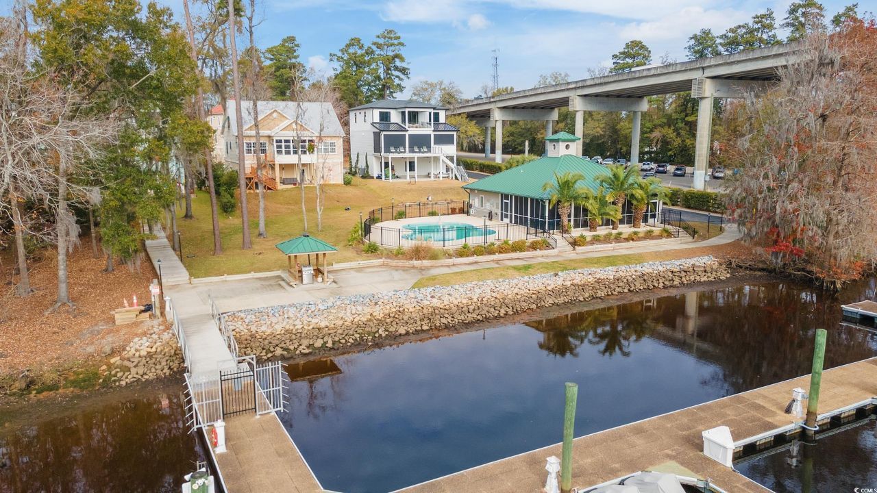 324 Crossing Ct.  Photo 13