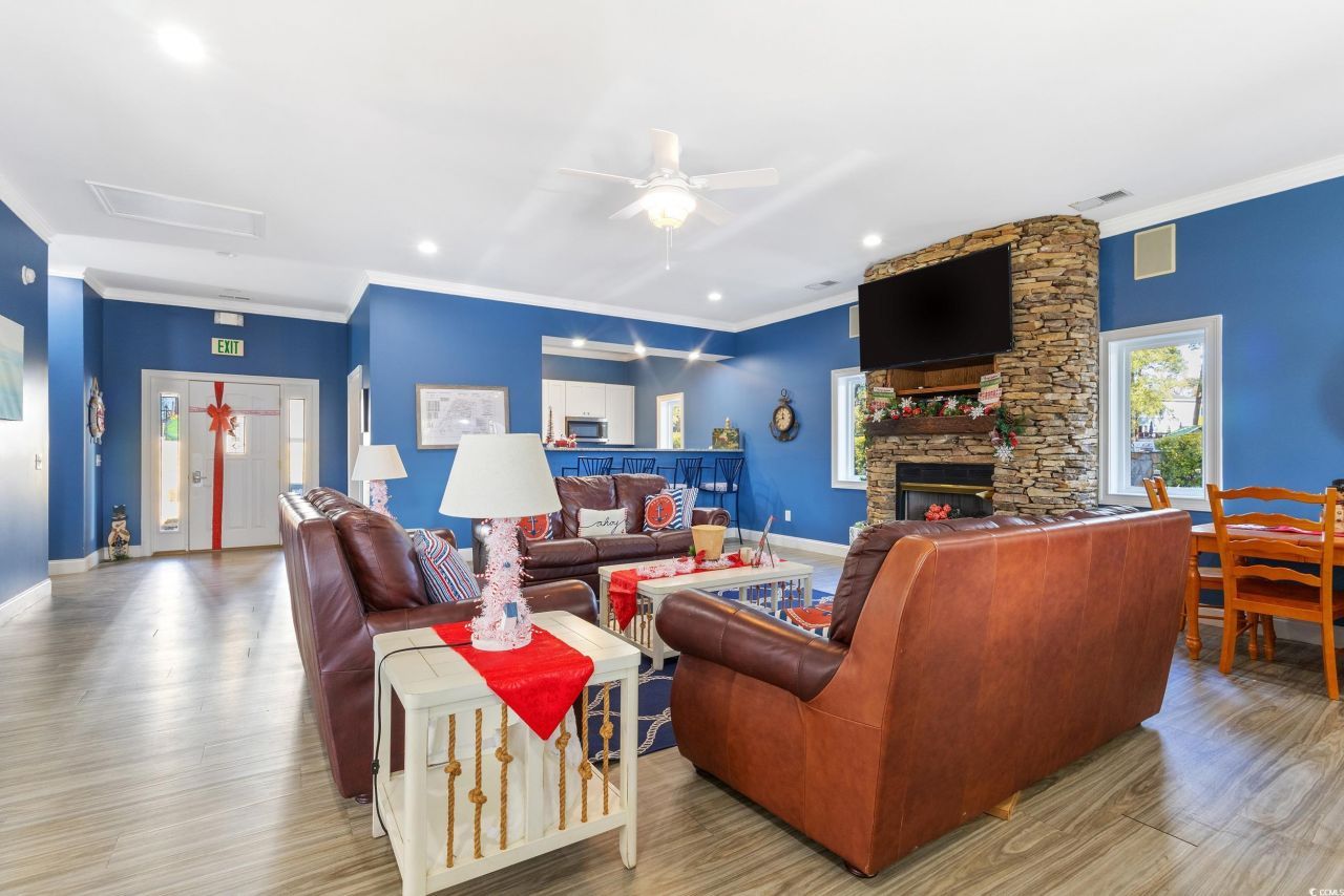 324 Crossing Ct.  Photo 16