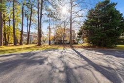 324 Crossing Ct.  photo 4