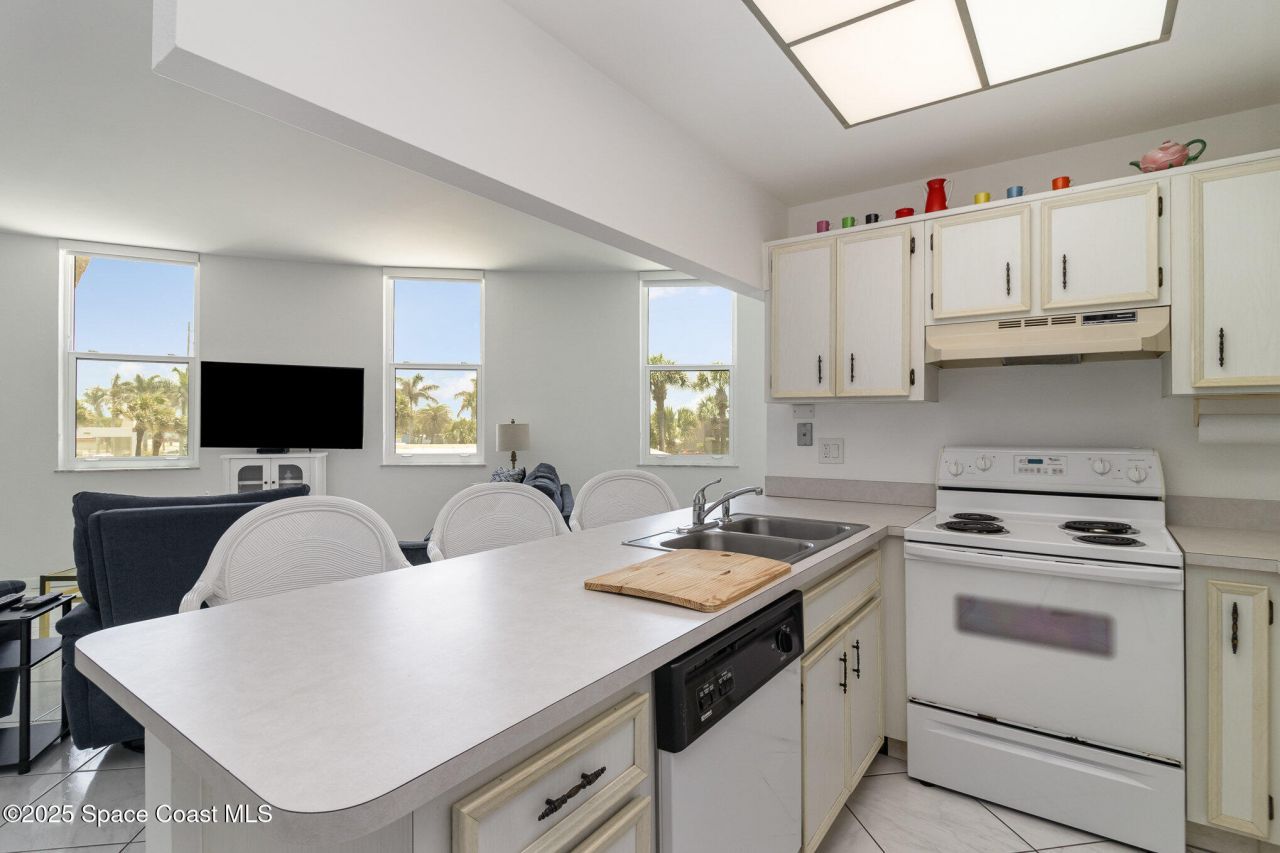 333 N Atlantic Avenue, Unit 222, Cocoa Beach, FL 32931 Photo