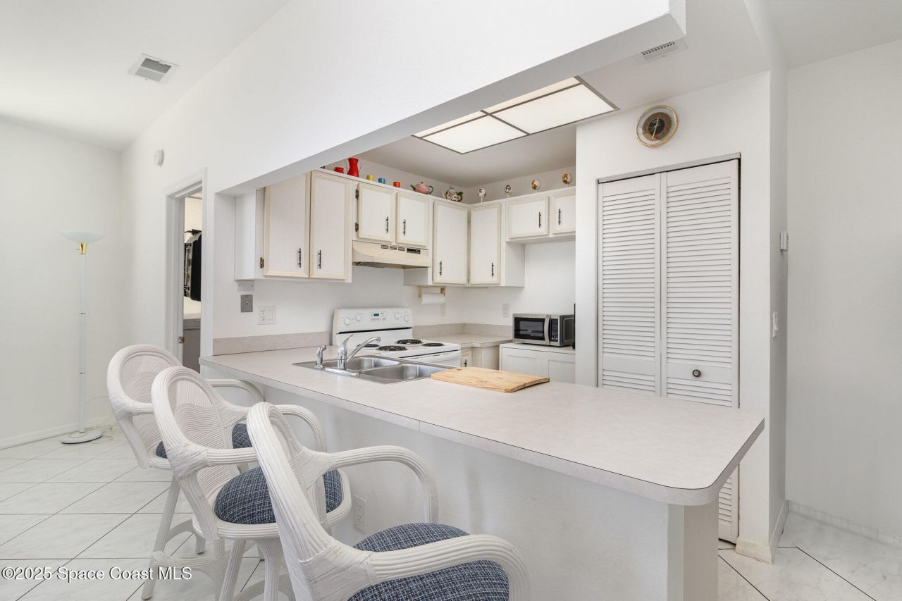 333 N Atlantic Avenue, Unit 222, Cocoa Beach, FL 32931 Photo
