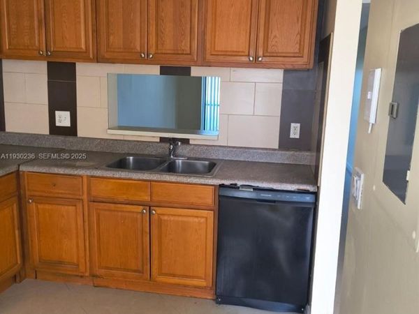 7941 Southgate Blvd, Unit A3, North Lauderdale, FL 33068