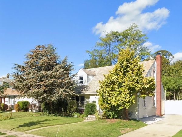 23 Harriman Avenue, Hempstead, NY 11550