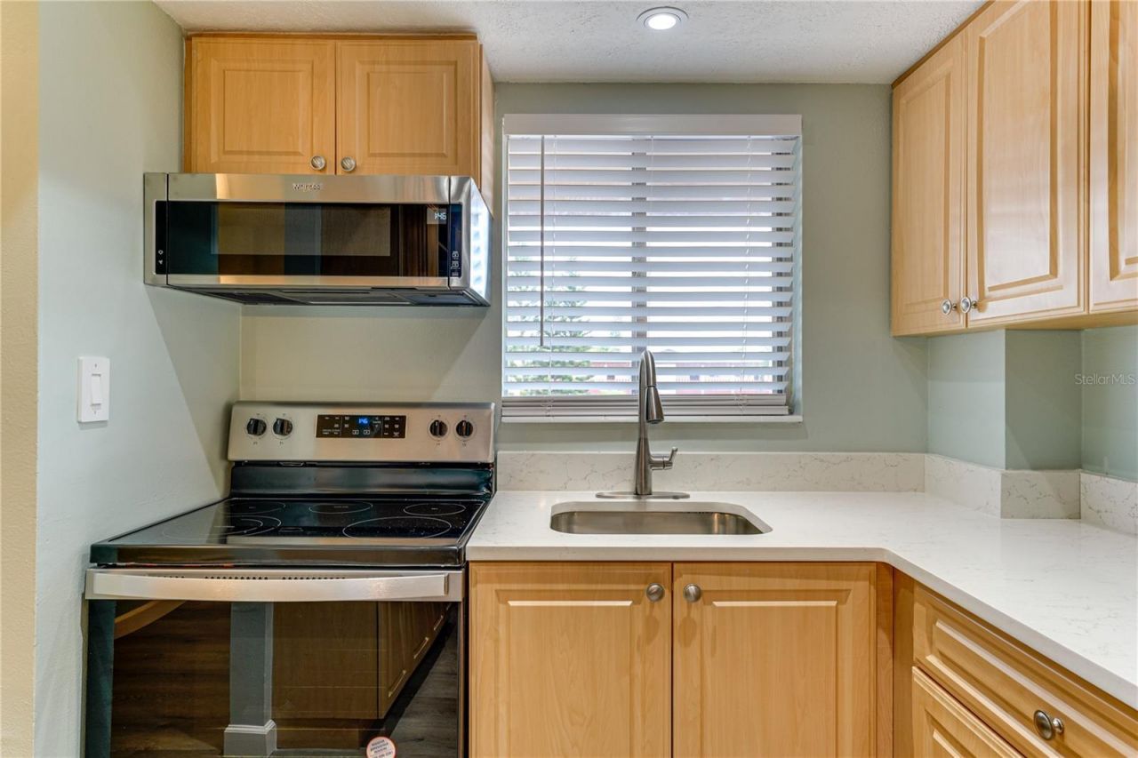 4242 Heron Way, Unit B323, Bradenton, FL 34205 Photo