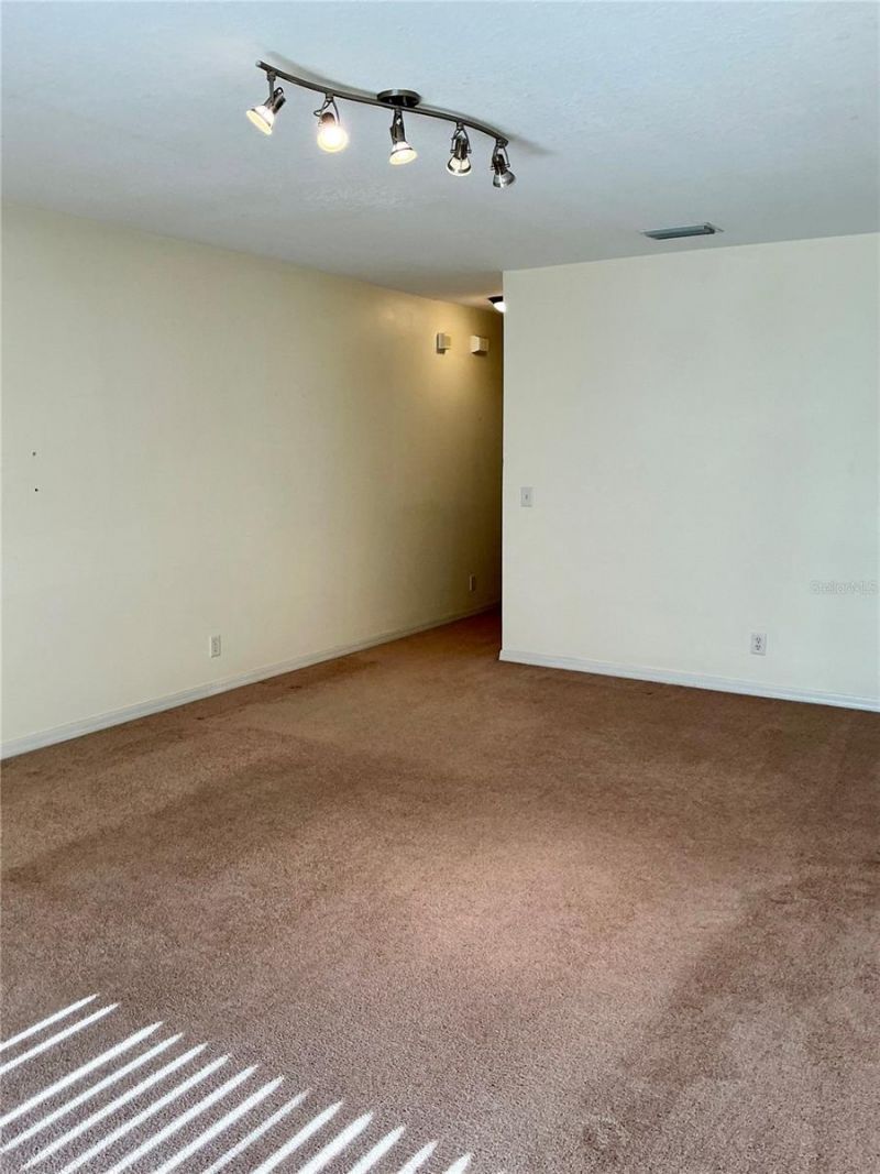 216 Coquina Bay Dr Drive, Saint Petersburg, FL 33705 Photo