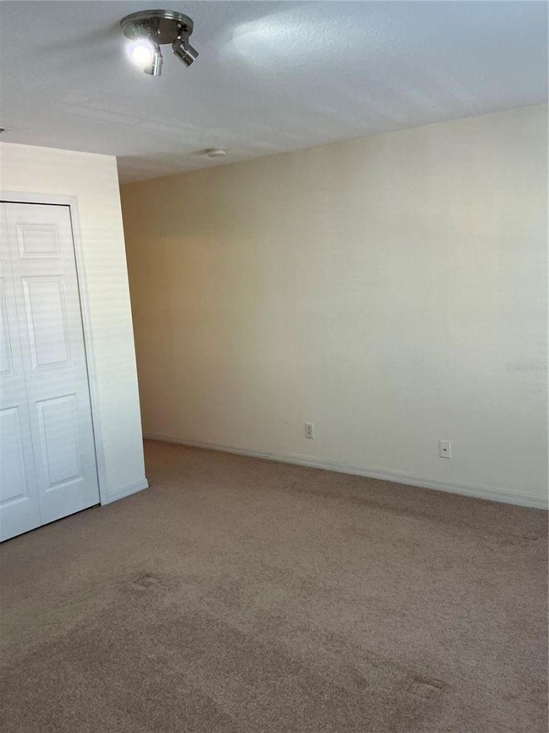 216 Coquina Bay Dr Drive, Saint Petersburg, FL 33705 Photo