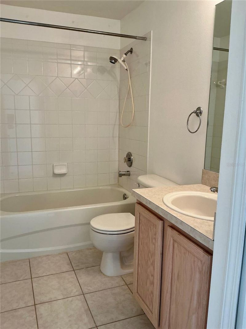 216 Coquina Bay Dr Drive, Saint Petersburg, FL 33705 Photo