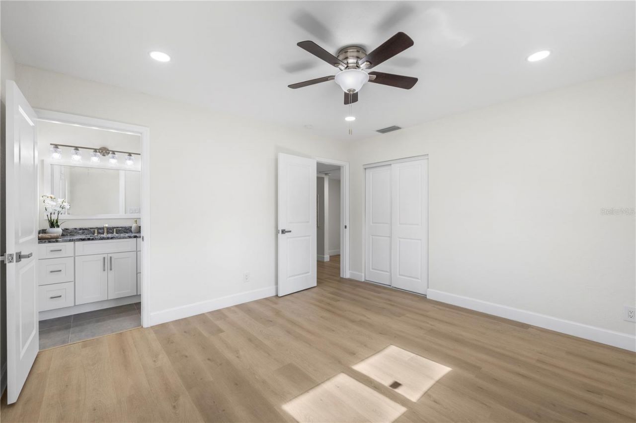 6850 7th Street S, Saint Petersburg, FL 33705 Photo