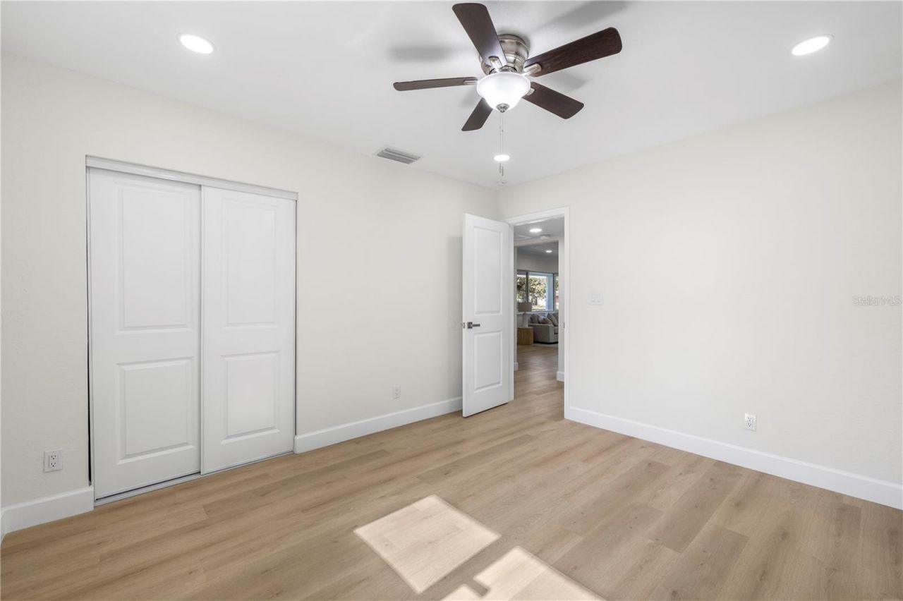 6850 7th Street S, Saint Petersburg, FL 33705 Photo