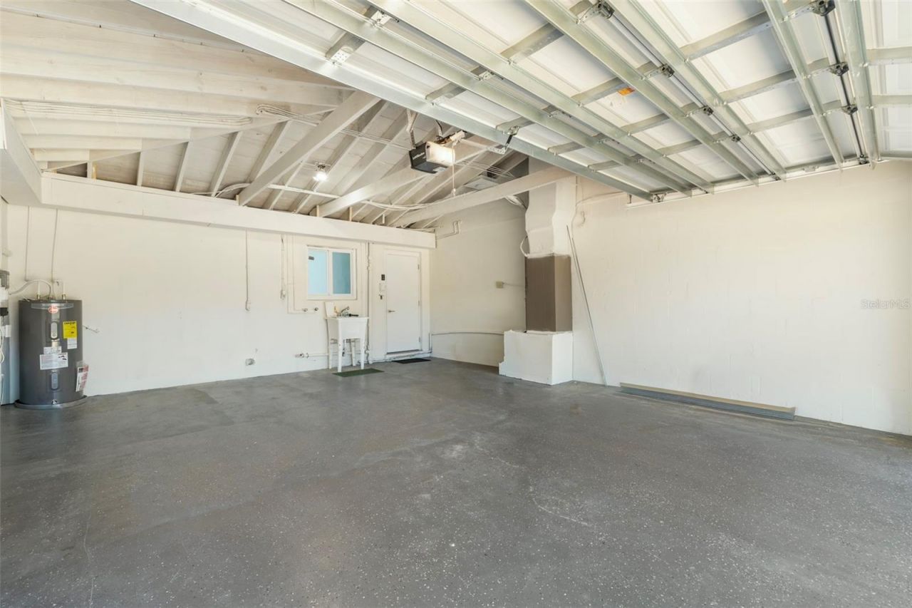 6850 7th Street S, Saint Petersburg, FL 33705 Photo