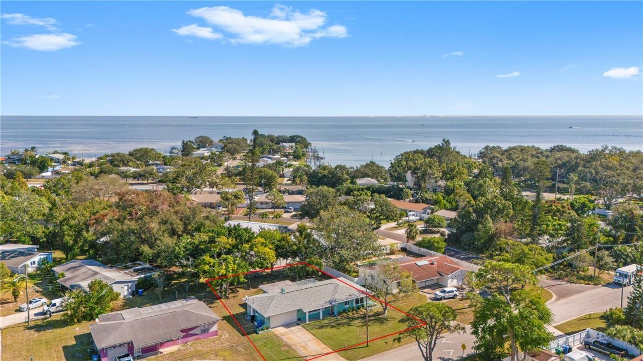 6850 7th Street S, Saint Petersburg, FL 33705 Photo