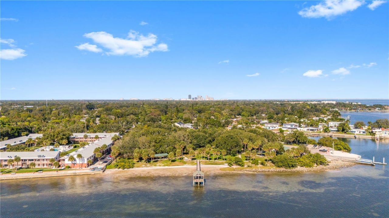 6850 7th Street S, Saint Petersburg, FL 33705 Photo