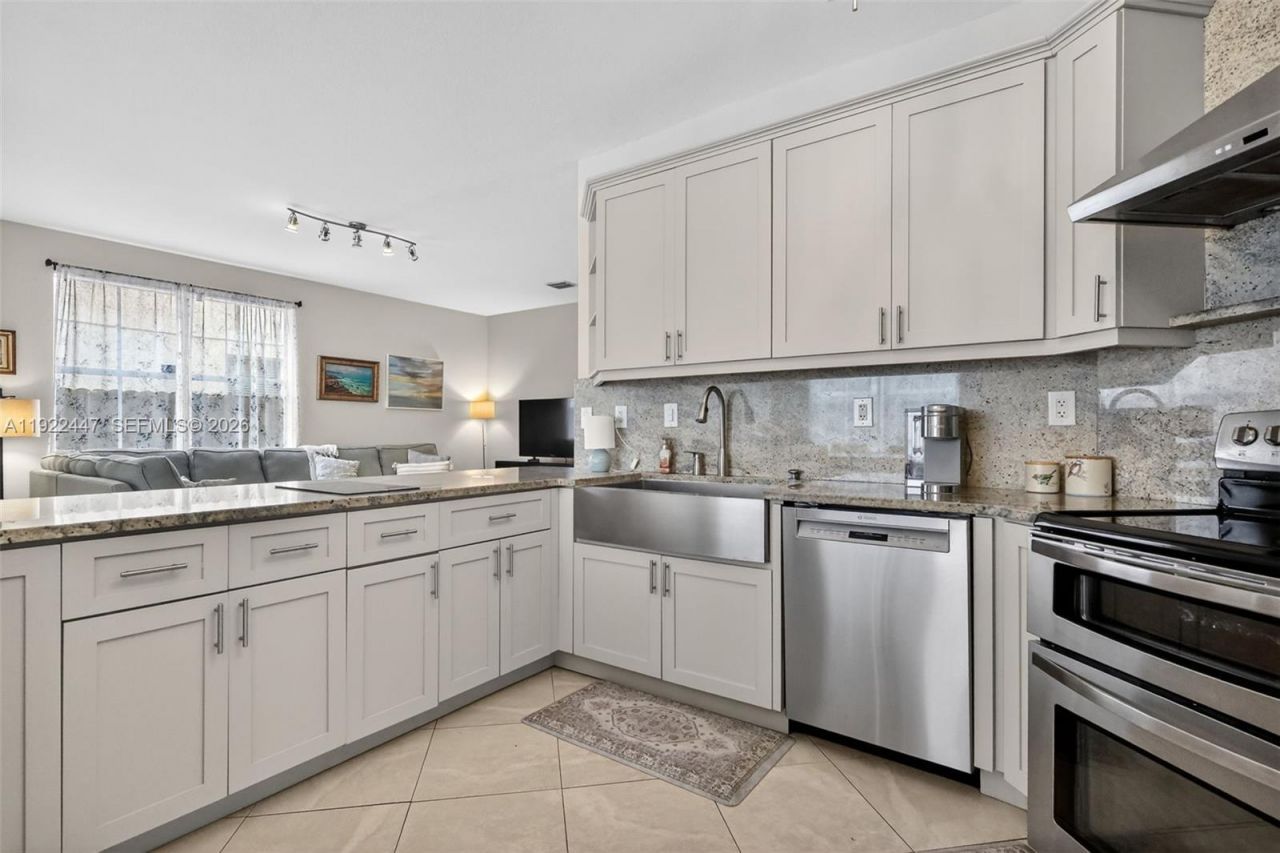 15144 SW 20th St, Miami, FL 33185 Photo