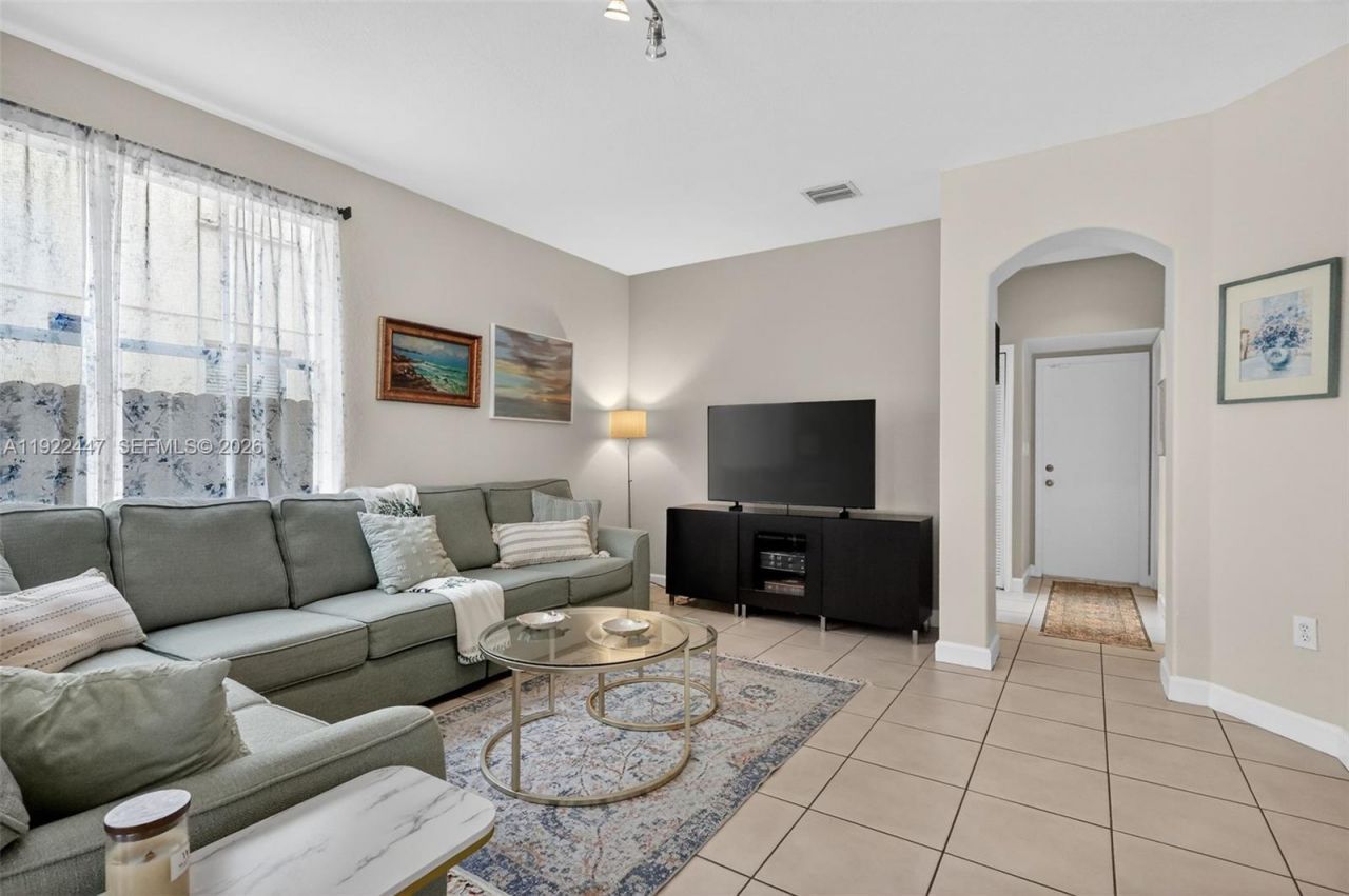 15144 SW 20th St, Miami, FL 33185 Photo