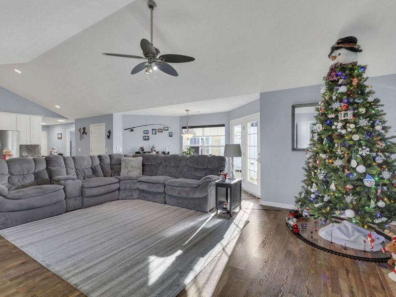 502 Providence Lane, Hebron, OH 43025 Photo 11