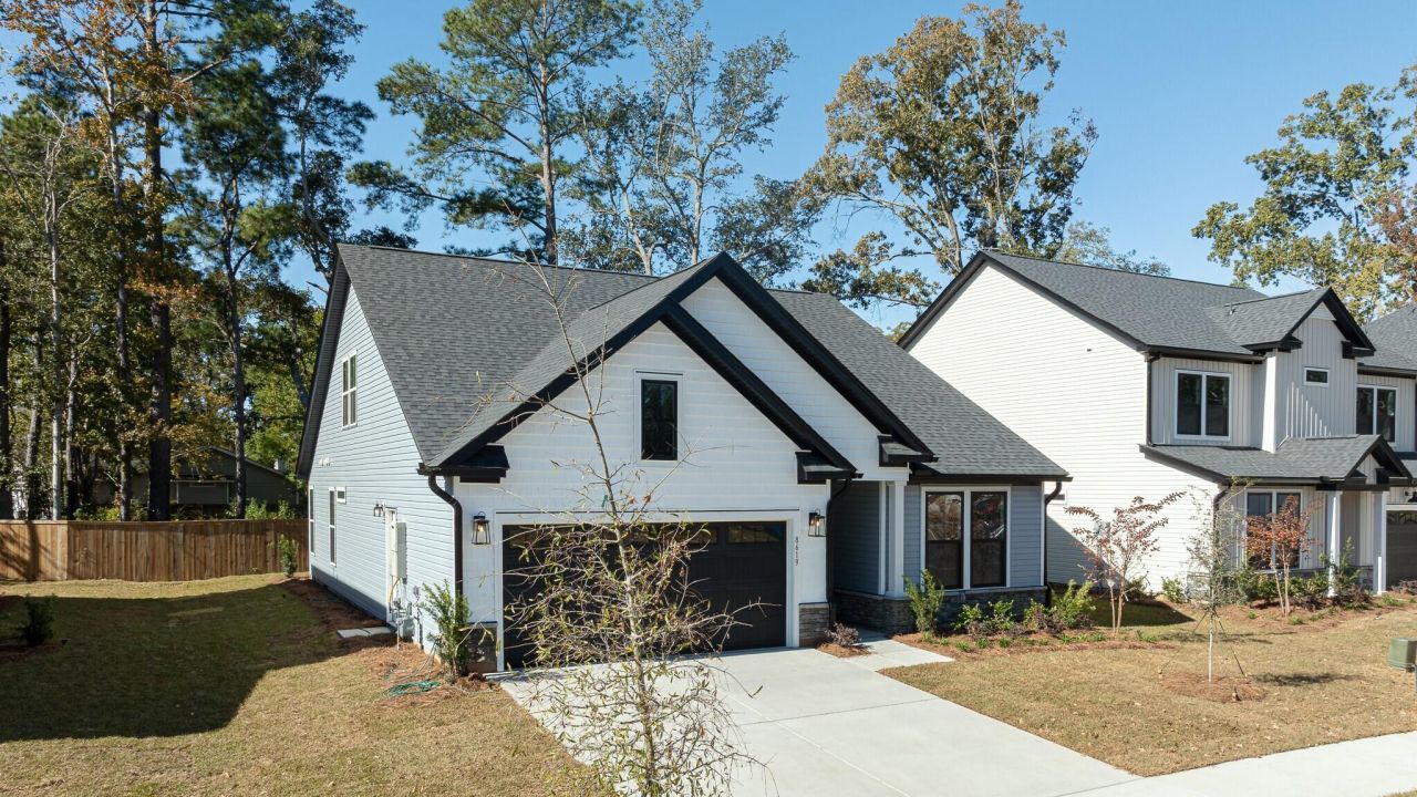 8619 Connor Court Photo 3